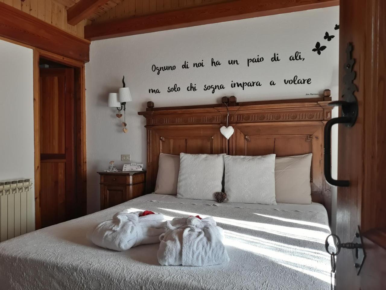 Le Coeur Du Pont Hotel Donnaz Ngoại thất bức ảnh
